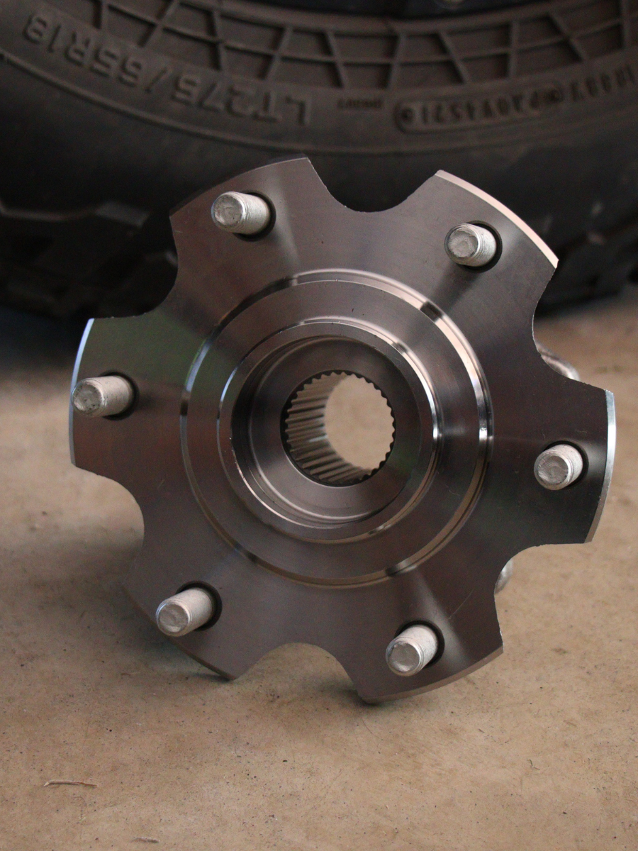 Japanese-Made Wheel Bearing Hub for Mitsubishi Pajero NS, NT, NW, NX (LWB, 2006–2021)