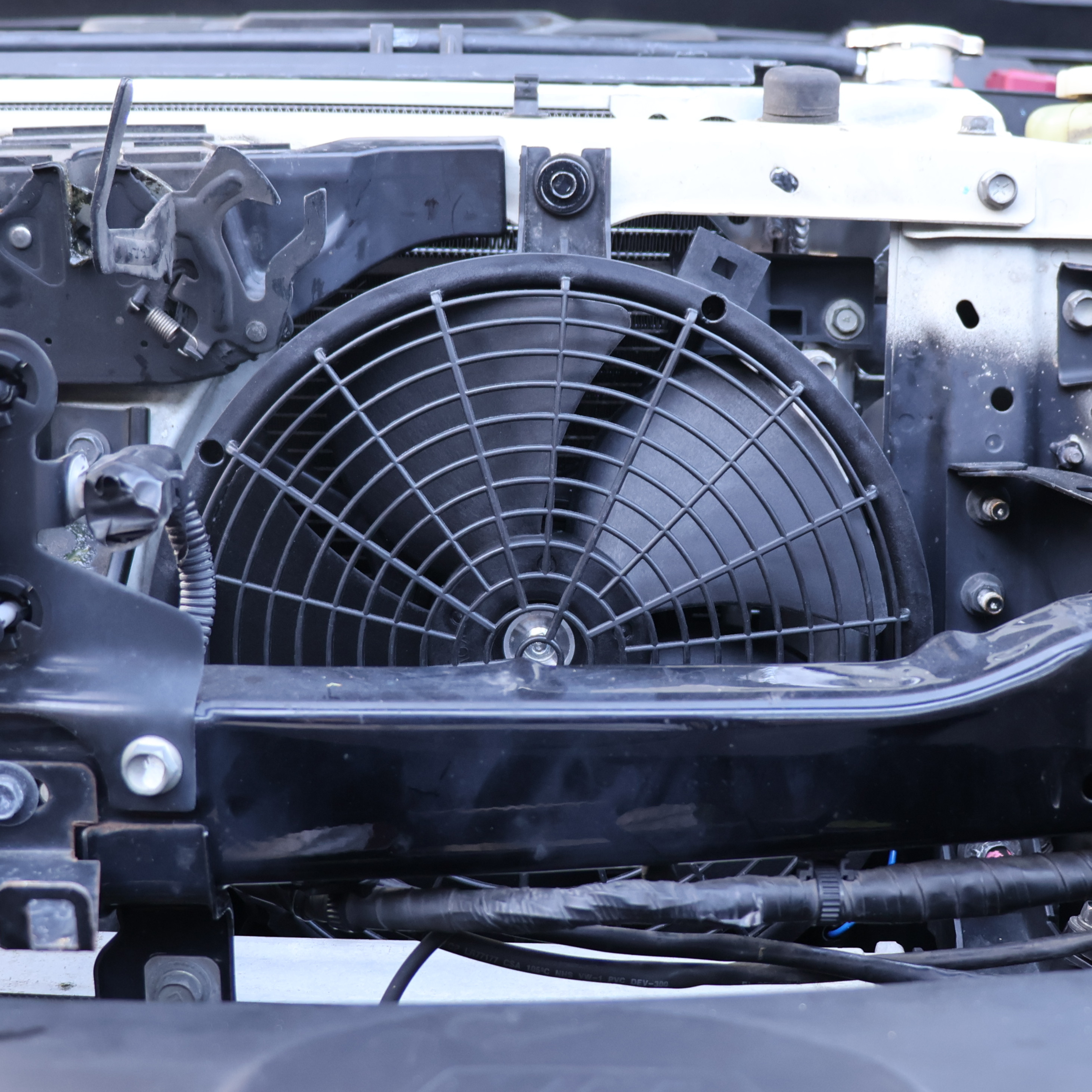 A/C Radiator Condenser Fan Upgrade for Mitsubishi Pajero Sport QE/QF/QG & Triton MQ/MR