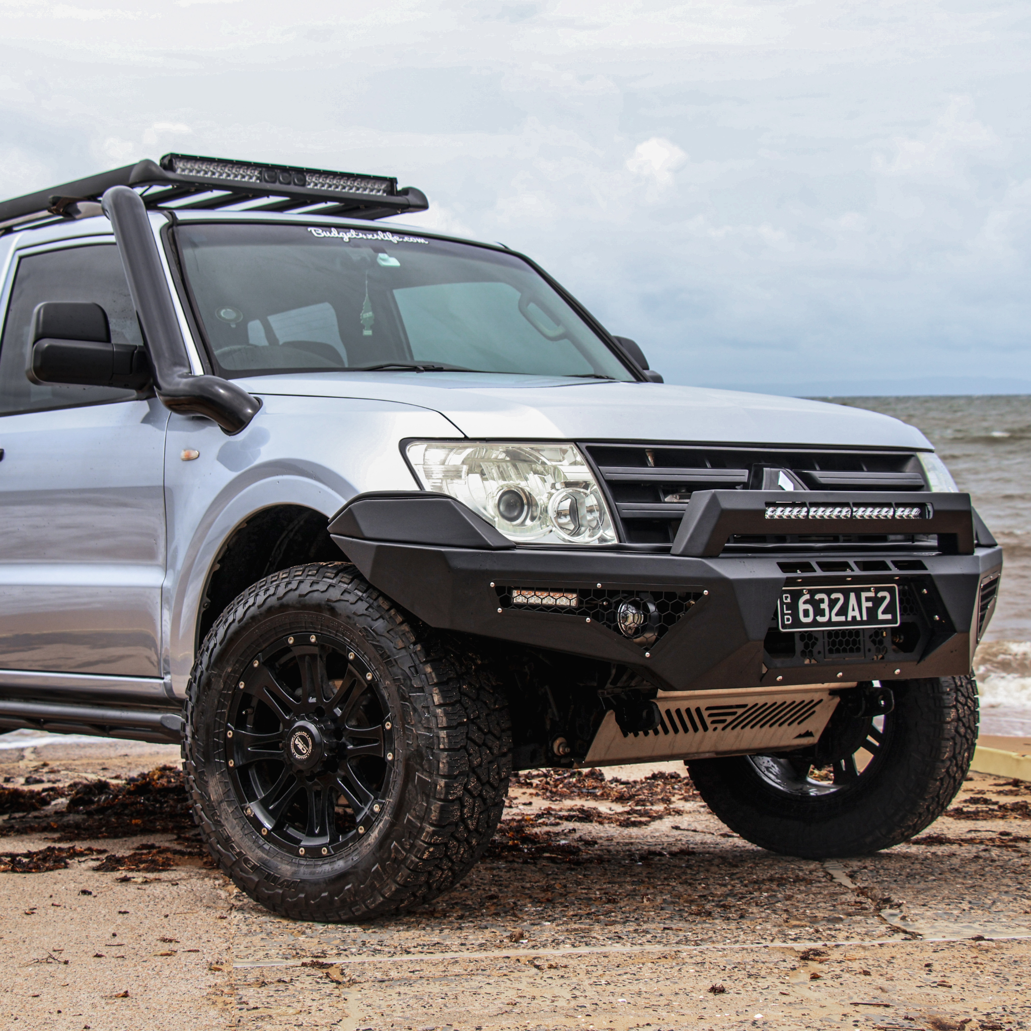 Alpha Predator Steel Bull Bar for Mitsubishi Pajero NS NT NX NW 2006-2021