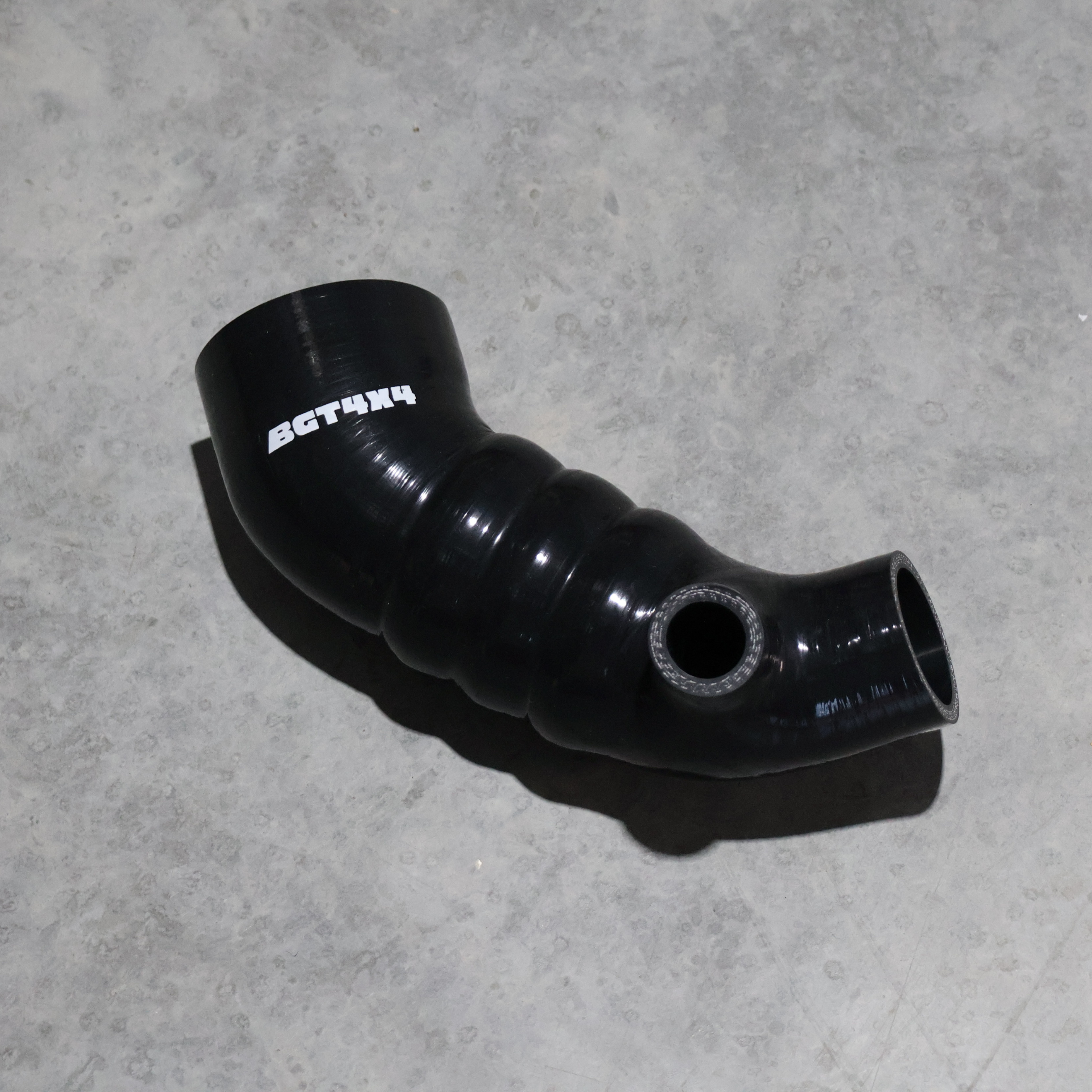 Silicone Turbo Intake Hose for Mitsubishi Triton MN & Challenger PB-PC 2.5L Diesel (2009-2015)