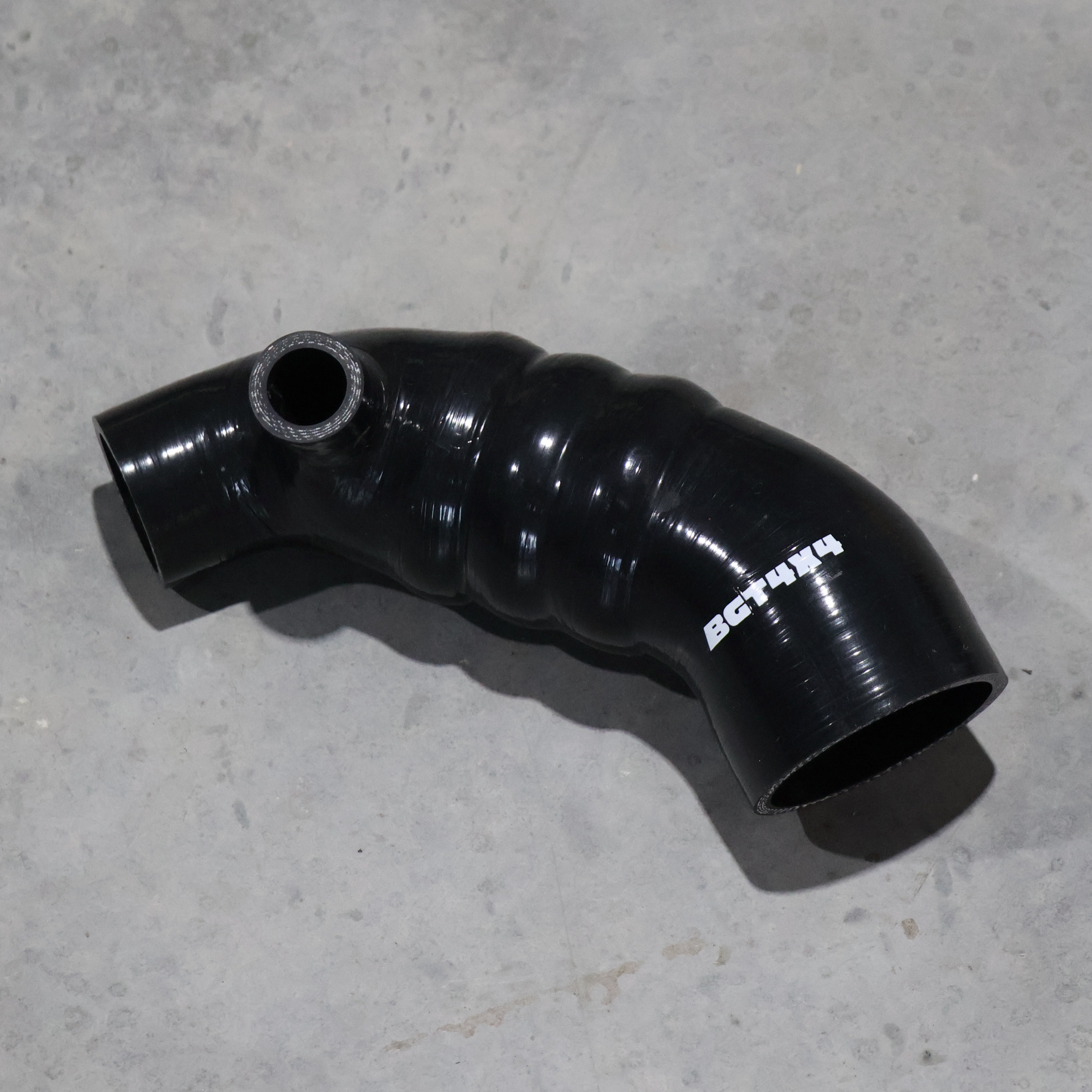 Silicone Turbo Intake Hose for Mitsubishi Triton MN & Challenger PB-PC 2.5L Diesel (2009-2015)