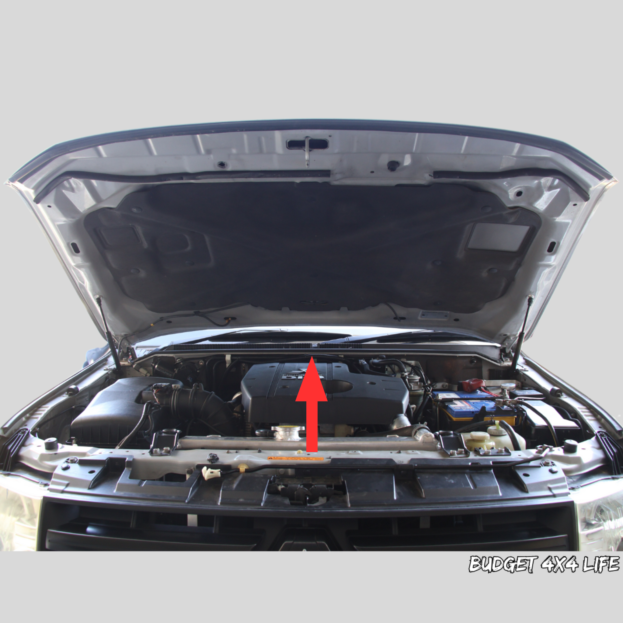 Bonnet Rubber Seals for Mitsubishi Pajero NS, NT, NW, NX (2006–2021)