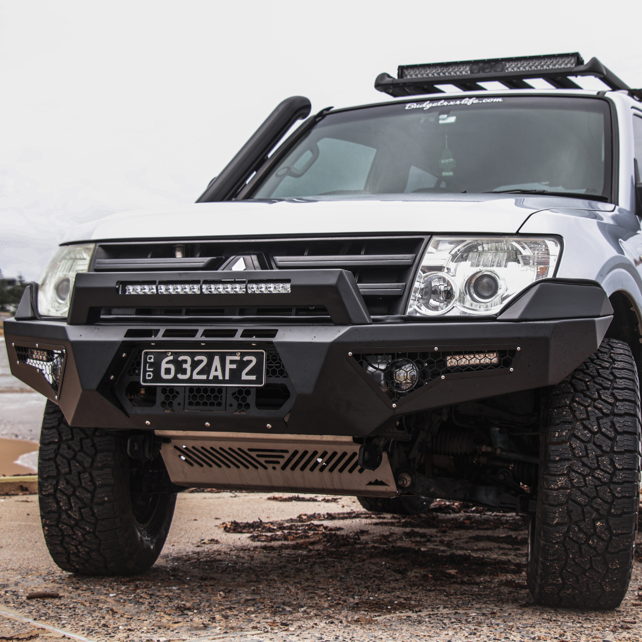 Alpha Predator Steel Bull Bar for Mitsubishi Pajero NS NT NX NW 2006-2021