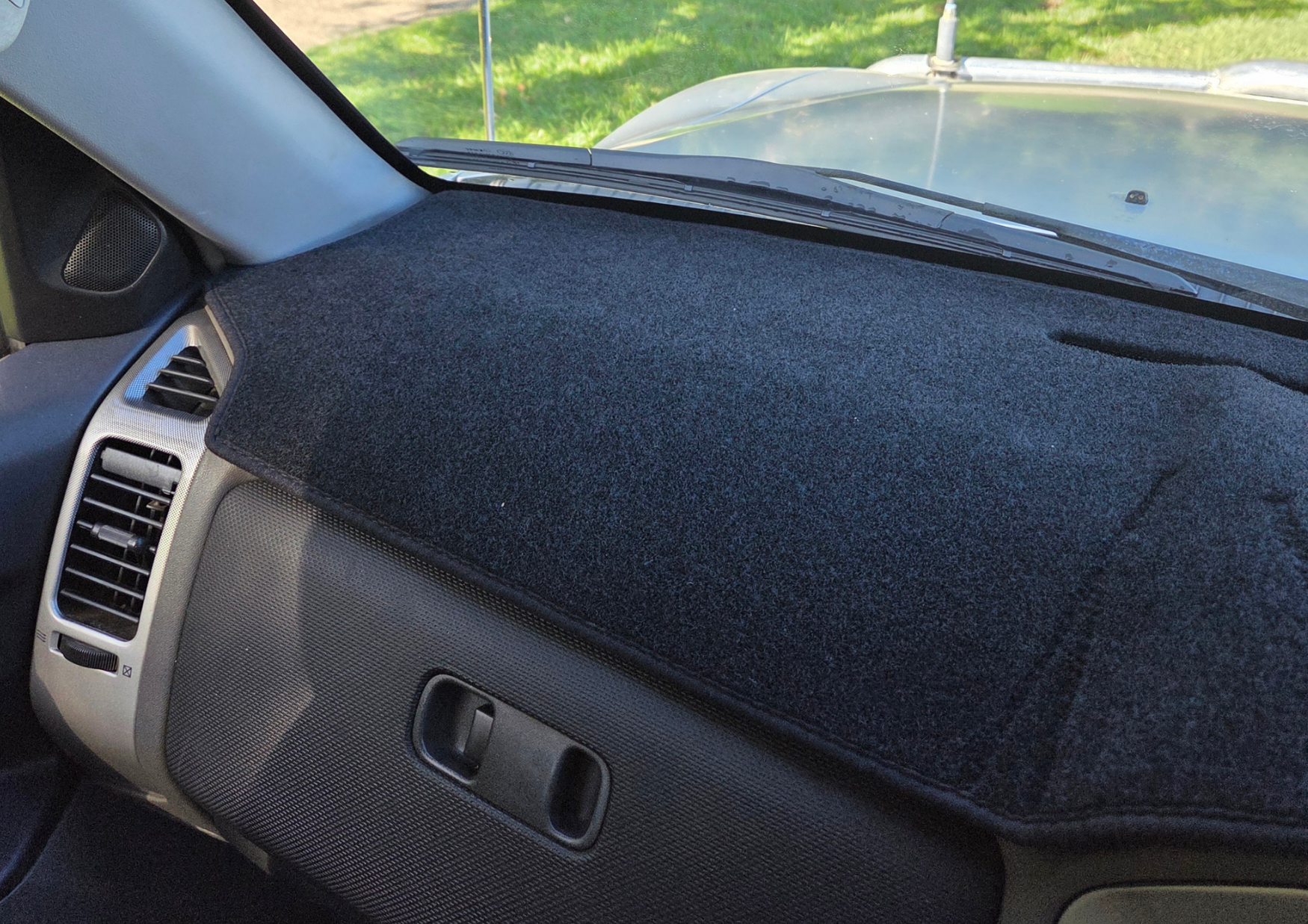 Dash Mat Cover for Mitsubishi Pajero NM-NP 1999-2006