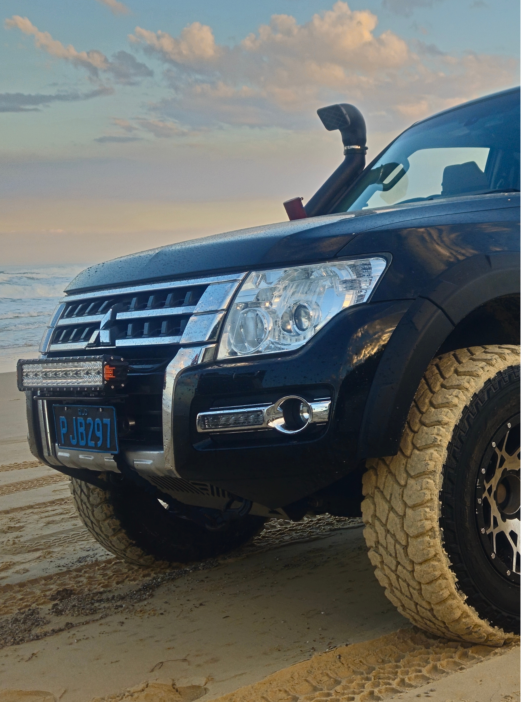 Hidden Winch Cradle for Mitsubishi Pajero NM-NX (2000-2021)