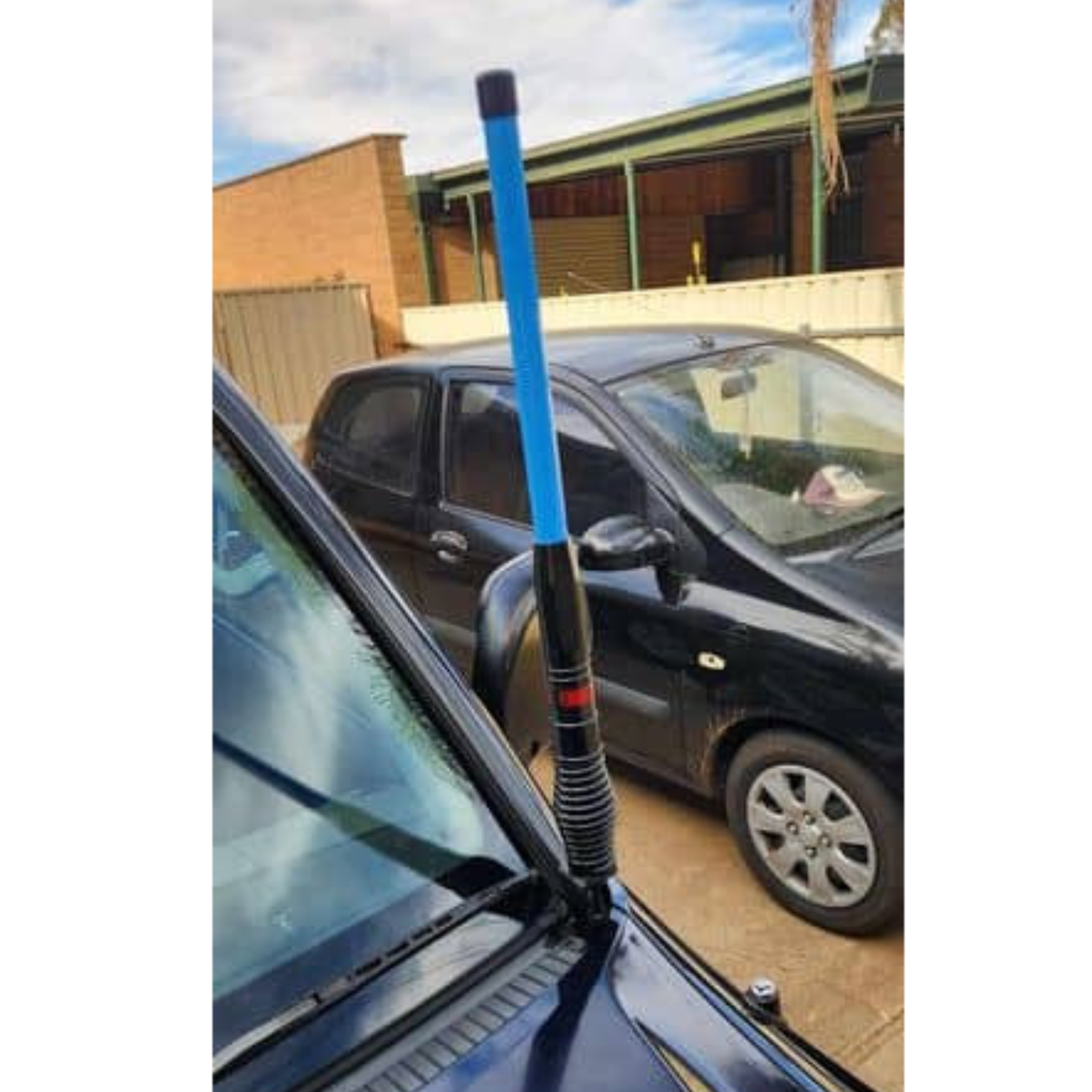 Mitsubishi Pajero GEN3 1999+ Bonnet Aerial UHF Antenna Bracket