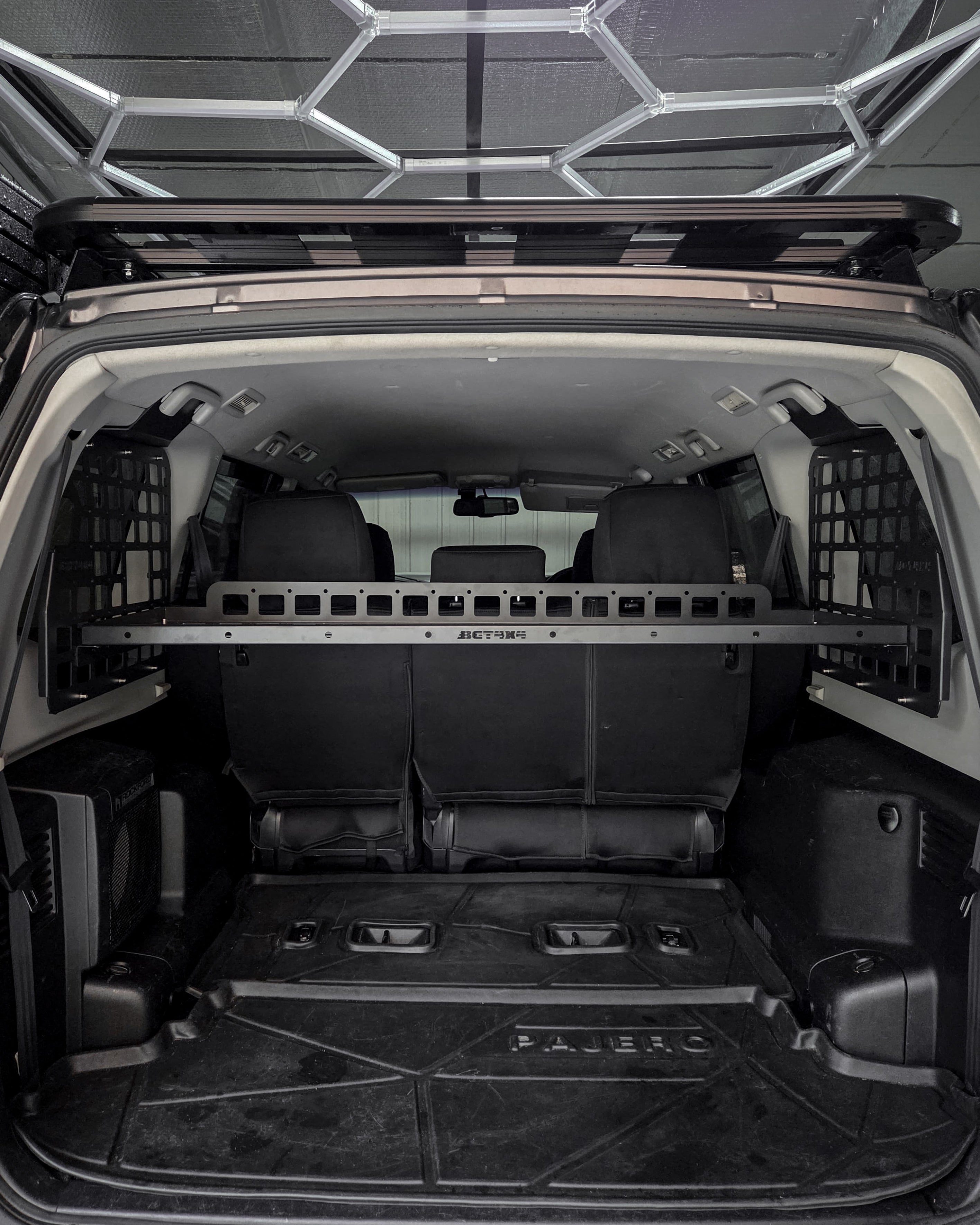 Rear Window MOLLE Panels for Mitsubishi Pajero NS-NX LWB (2006–2021)