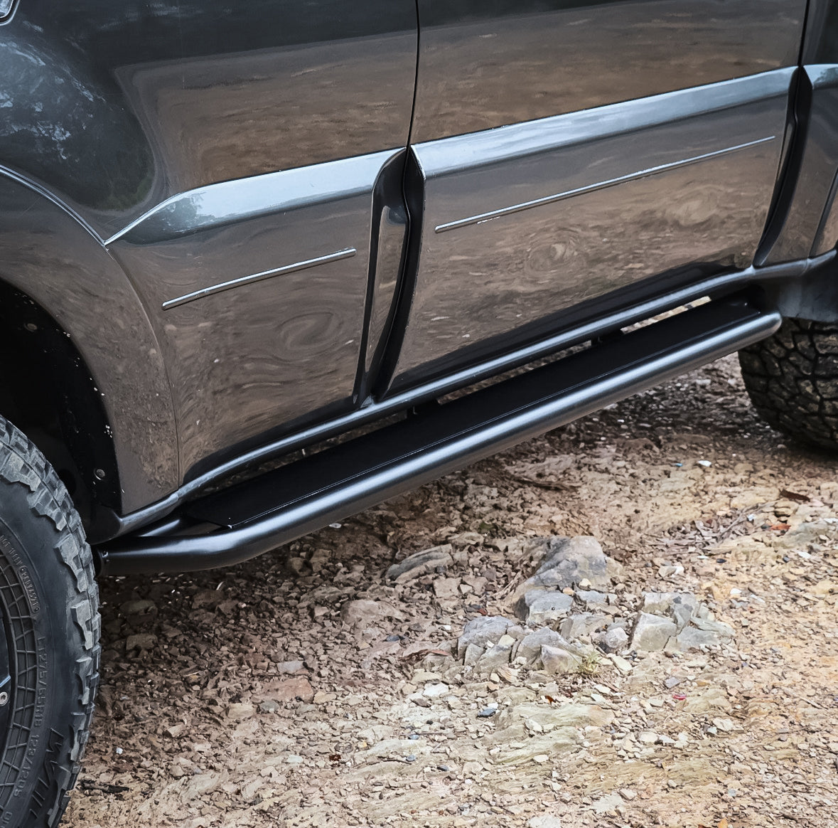 Steel Side Steps for Mitsubishi Pajero (2000–2021)