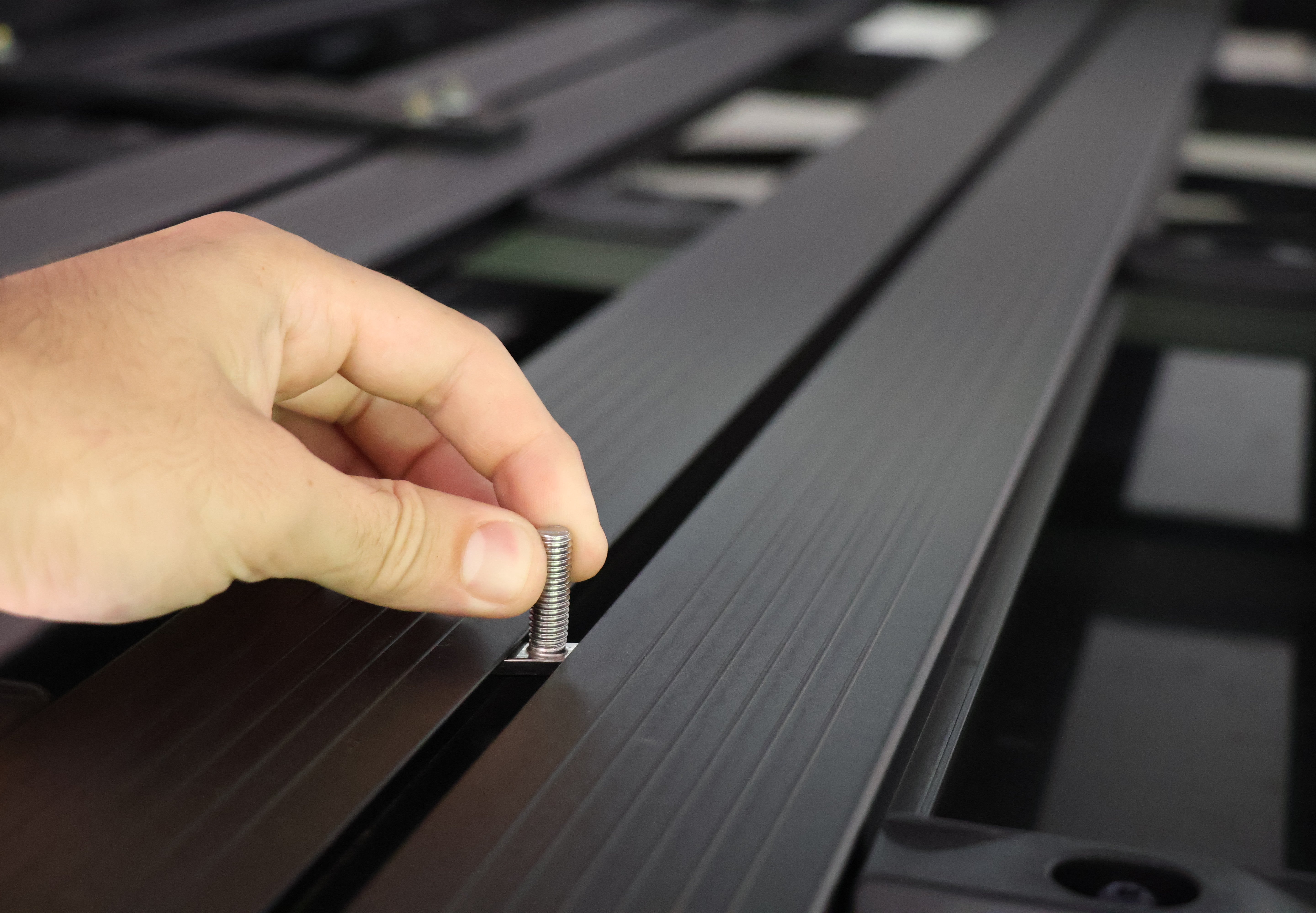 4x 304 Stainless Steel T-Bolt M8x25 for Aluminium Roof Rack