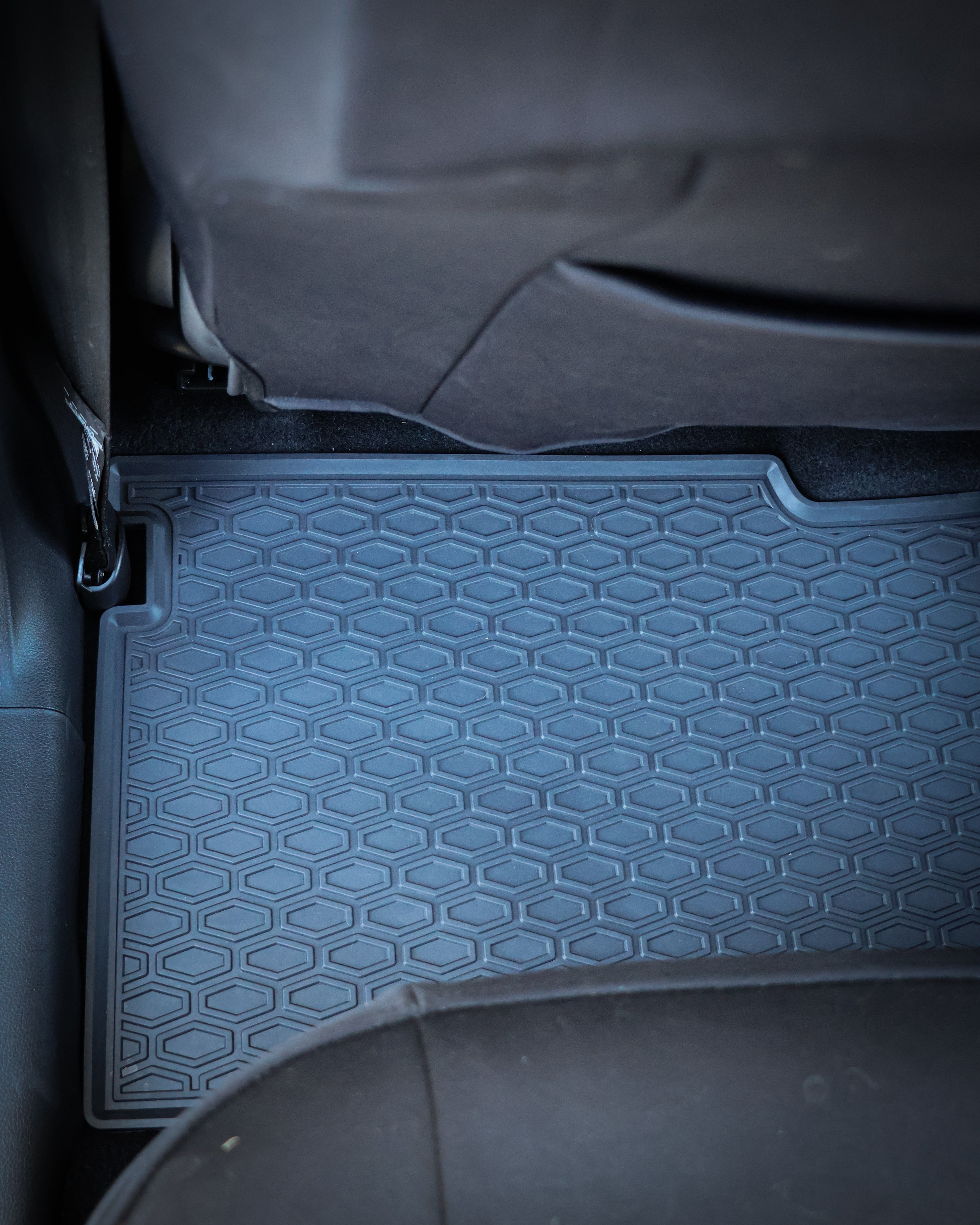 Custom-Fit Rubber Floor Mat Set for Chery Tiggo 7 Hybrid