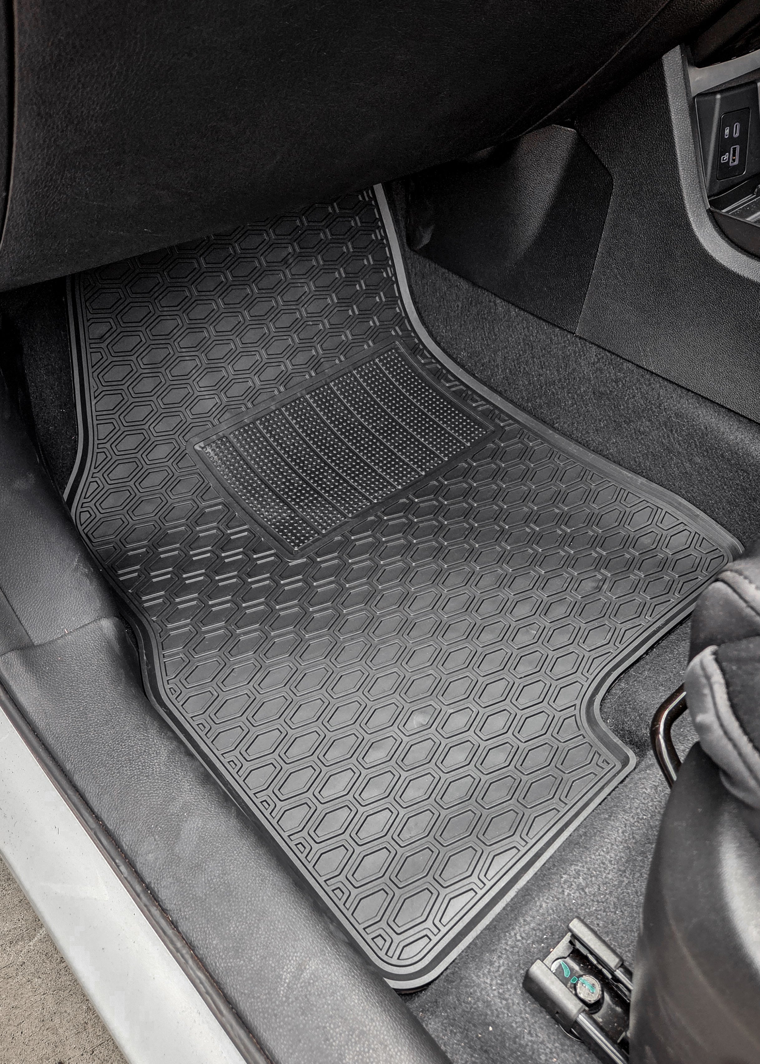 Complete Floor Mat Set for Chery Tiggo 4 Pro and 4 (Urban, Ultimate and Hybrid)